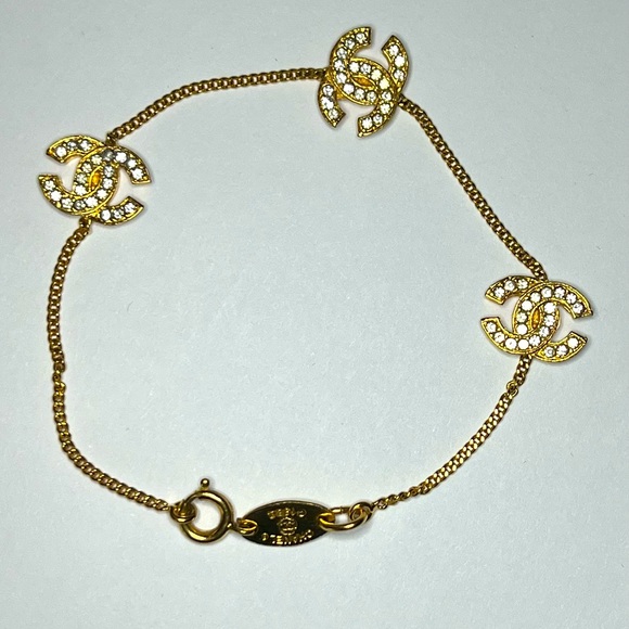 CHANEL Jewelry - Chanel 24 gold plated CC bracelet.